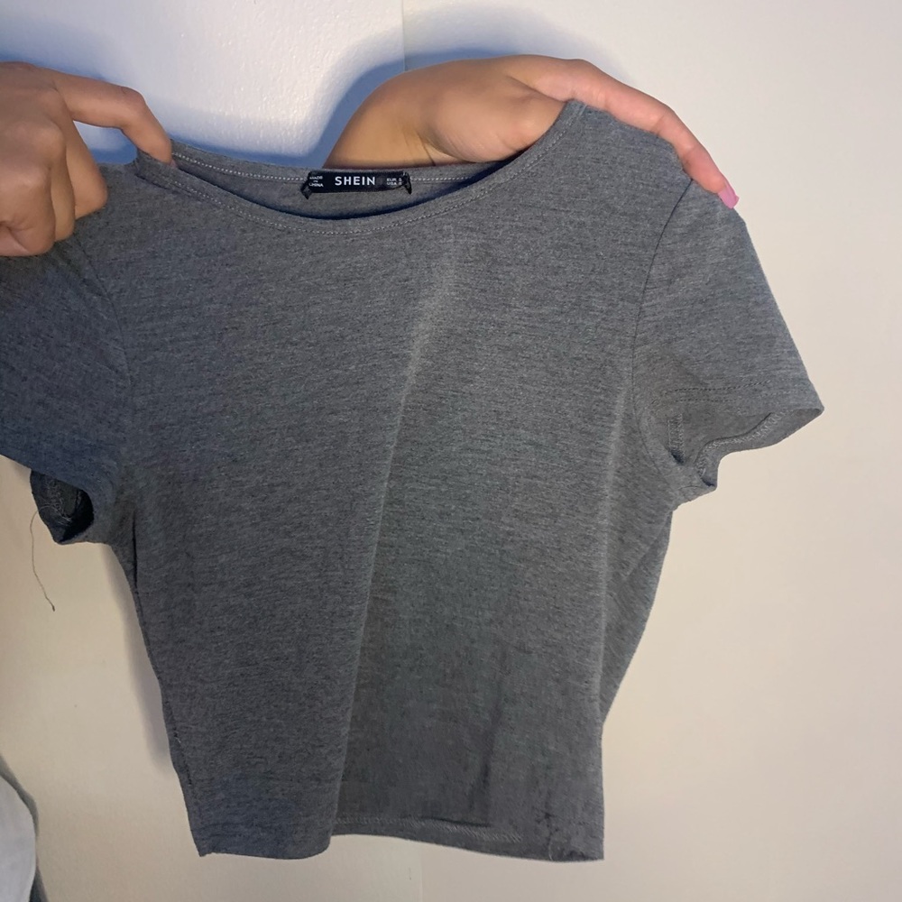 grey crop top